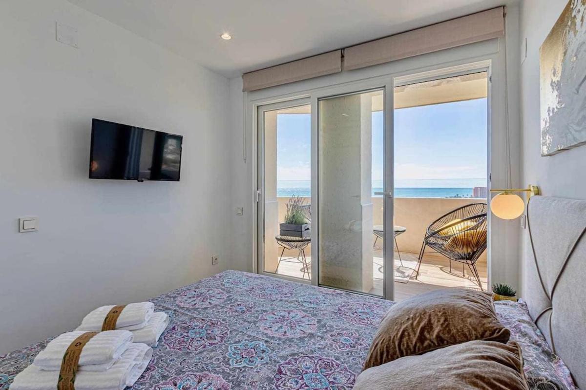 797 Holiday Rentals - Benalbeach- Moderno Piso Para 5 Con Vistas Al Mar Benalmádena Extérieur photo