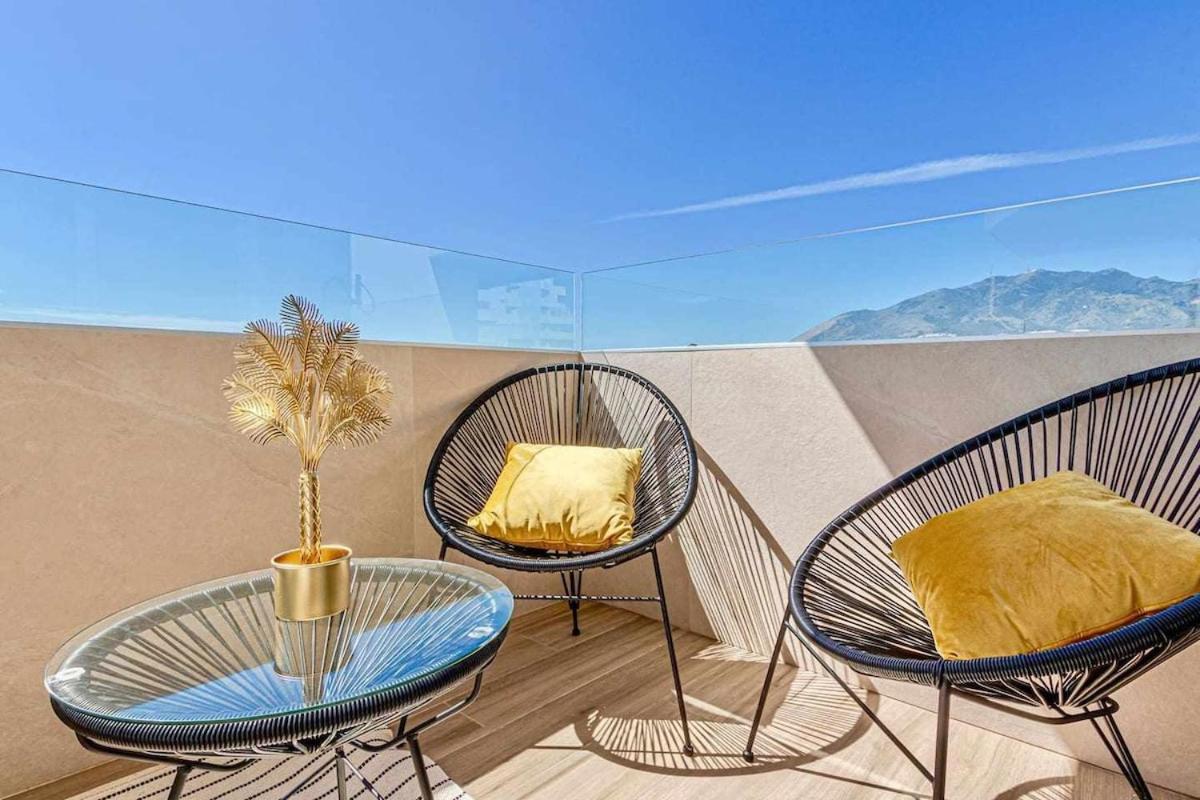 797 Holiday Rentals - Benalbeach- Moderno Piso Para 5 Con Vistas Al Mar Benalmádena Extérieur photo